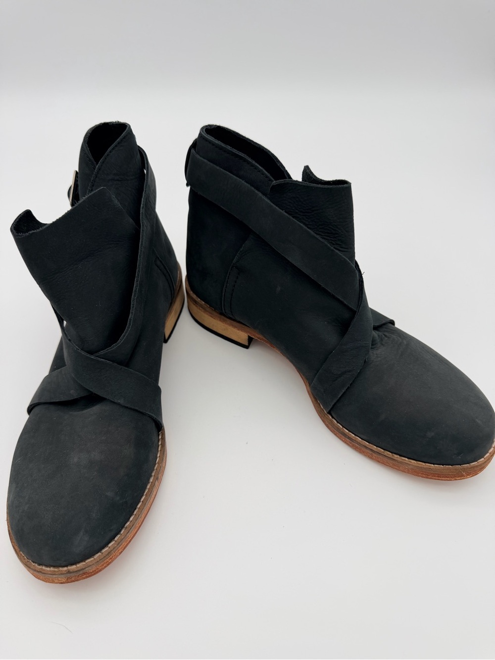 Free People Black Leather Wrap Ankle Boots Leather Suede Size EU 7